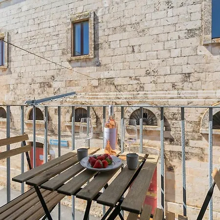 Holiday home Dimora Giulia - Designer Townhouse With Balcony *