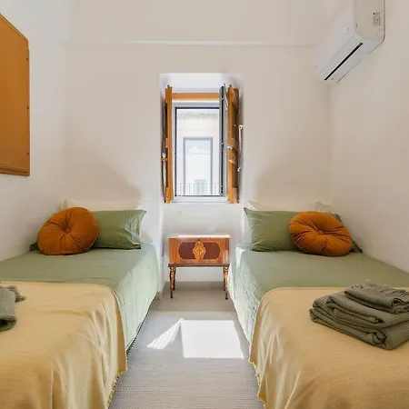 Dimora Giulia - Designer Townhouse With Balcony * Ceglie Messapica